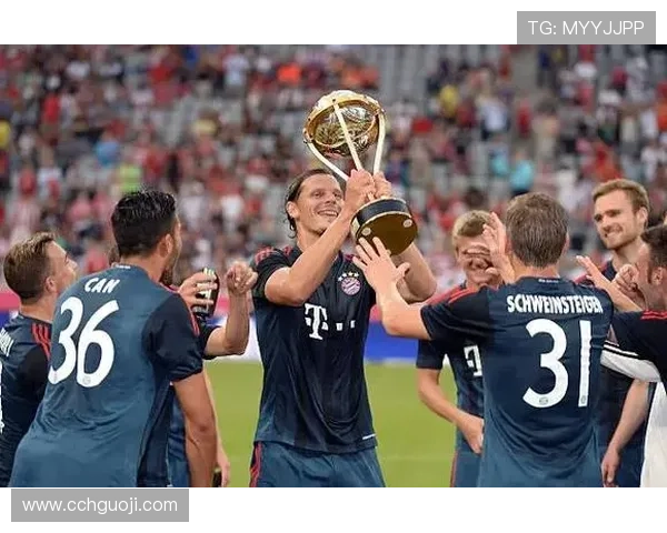 范比滕称赞拜仁阵容实力强大德甲冠军几乎在握